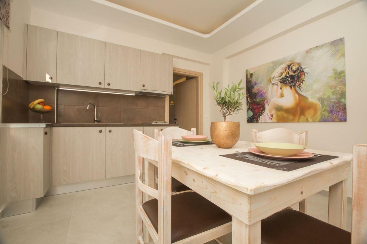 Pithos Apartment